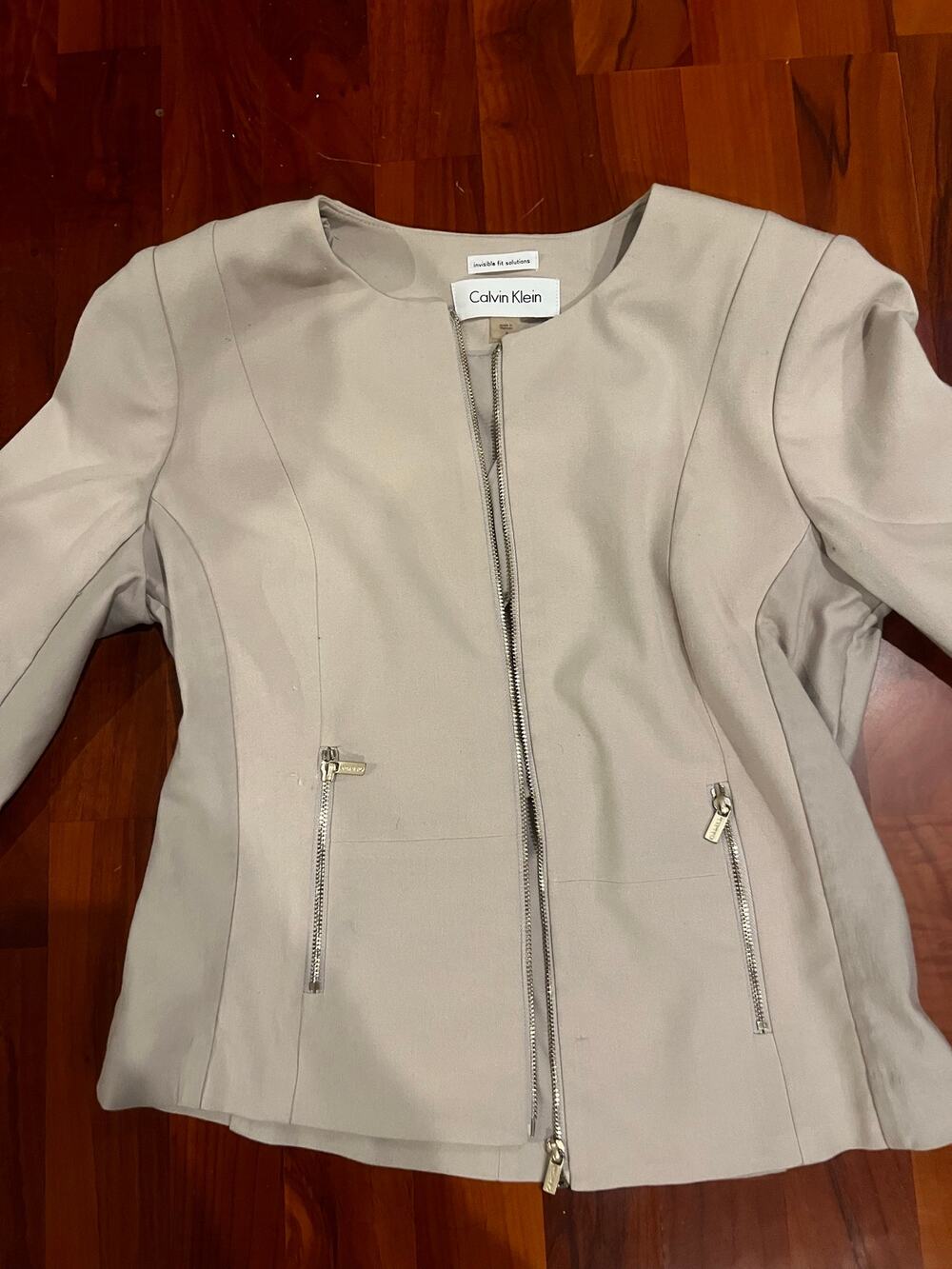 Calvin Klein Invisible Fit Solutions Zip Front Blazer Jacket – Size 8 🤍